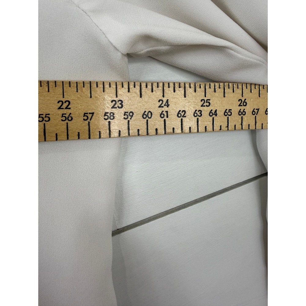 MM.LaFleur Lagarde Crepe Blouse Triacetate Relaxed Gold Cufflink Ivory Cream 14 - Picture 9 of 10